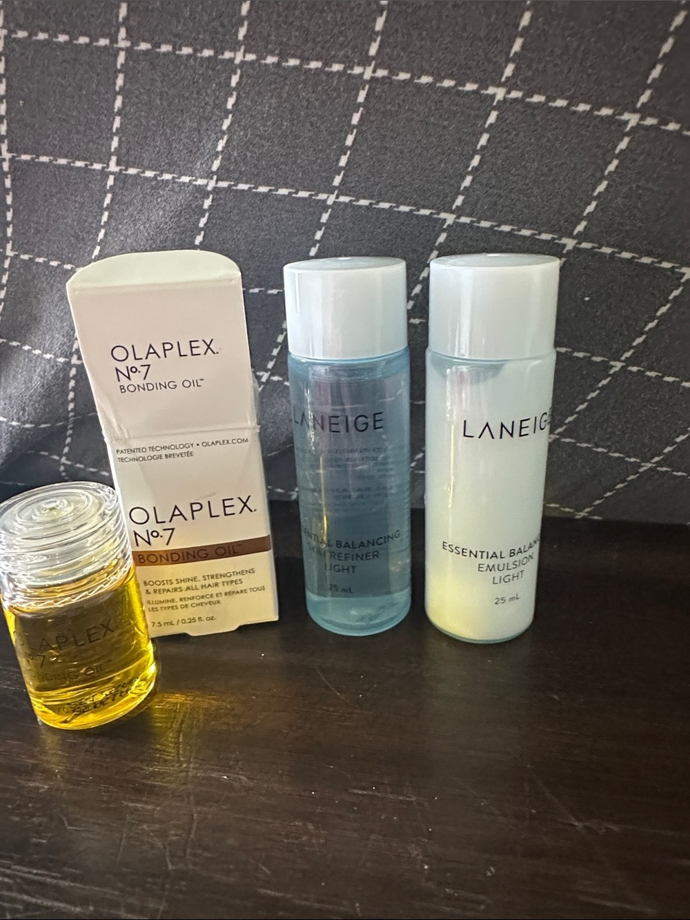 OLAPLEX No.7 Bonding Oil with Laneige Light Blue & White Balancing Duo MINIS